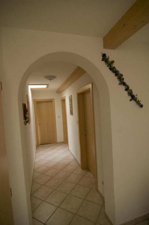 Garni Appartement Alpenresidence Cadipietra Habitación foto